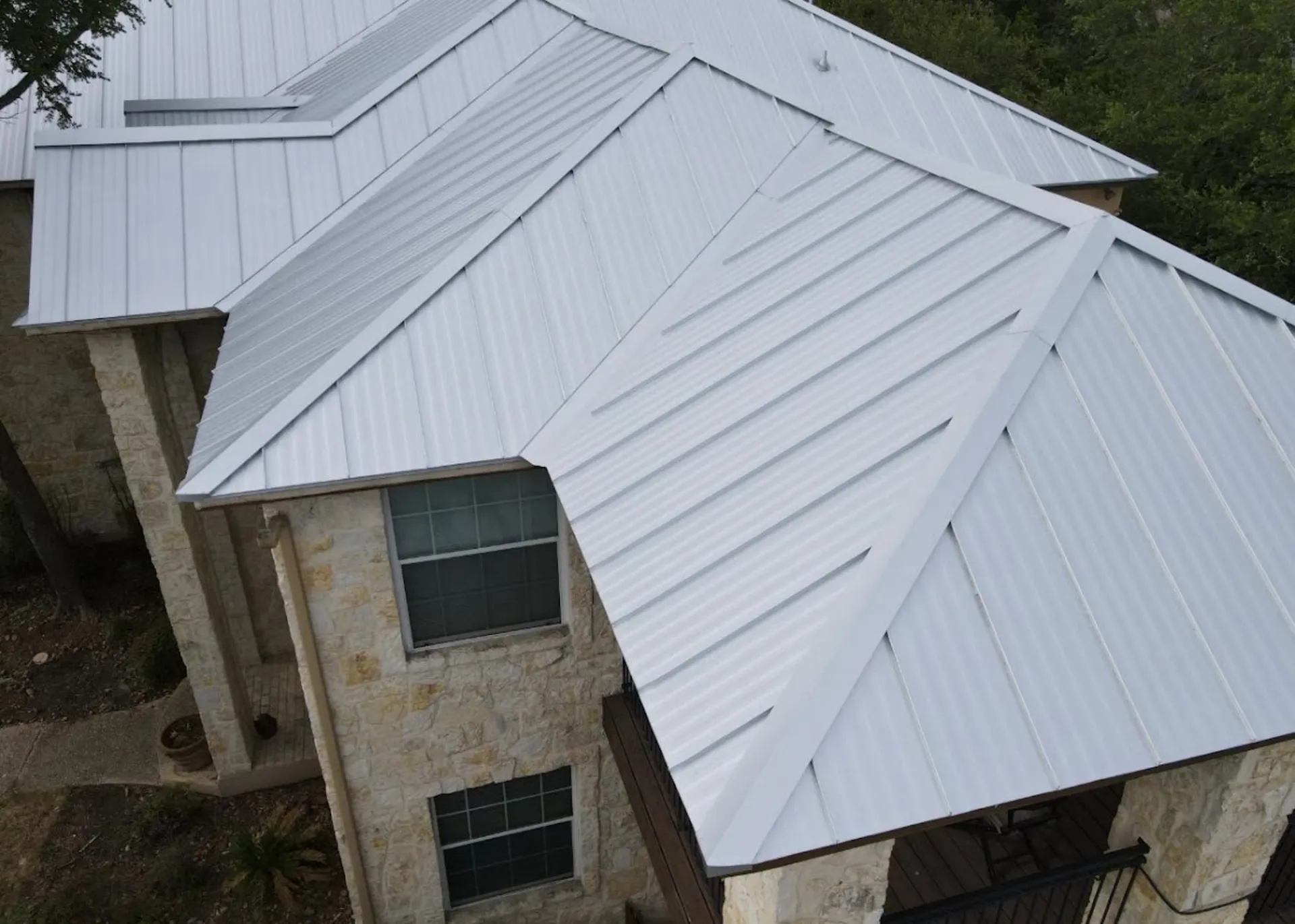Metal Roof Repair in Benbrook, TX